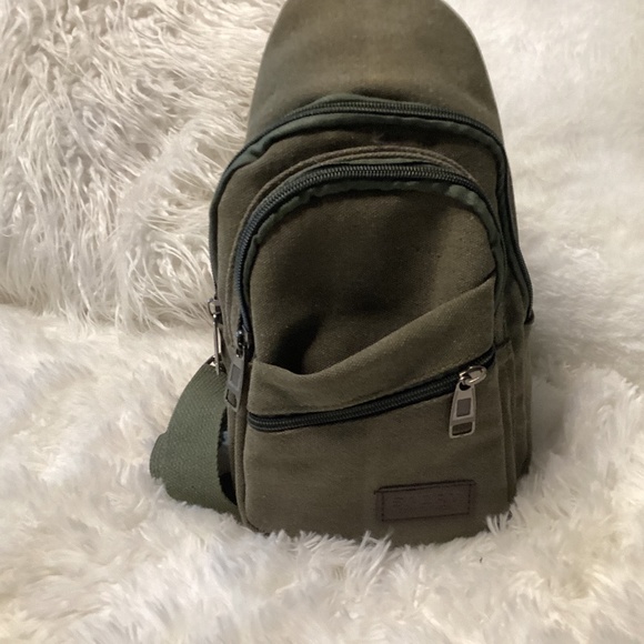 Jing Pin Women Sling Bag, Size Medium, Color Green - Picture 2 of 2